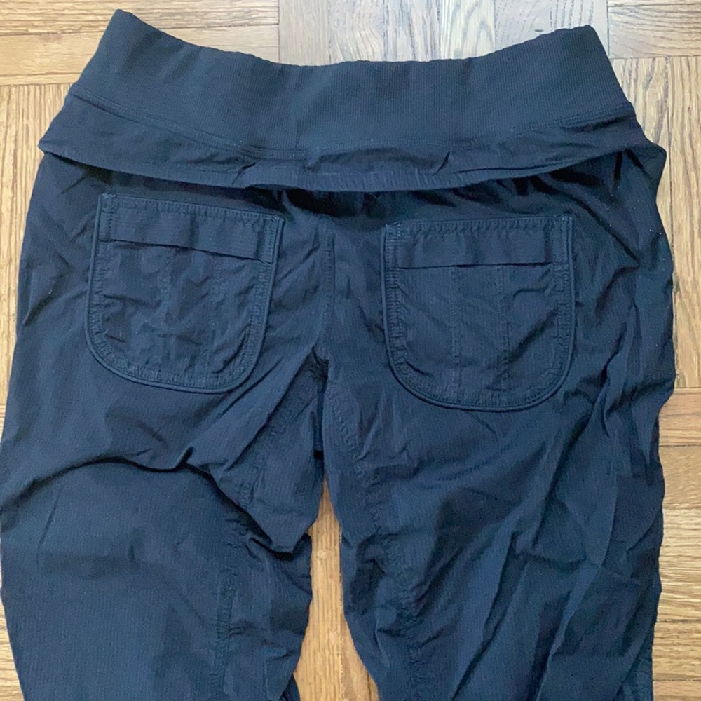 lululemon pants - Picture 4 of 5